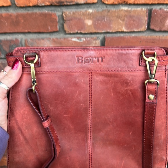 Born Crossbody - Picture 3 of 11